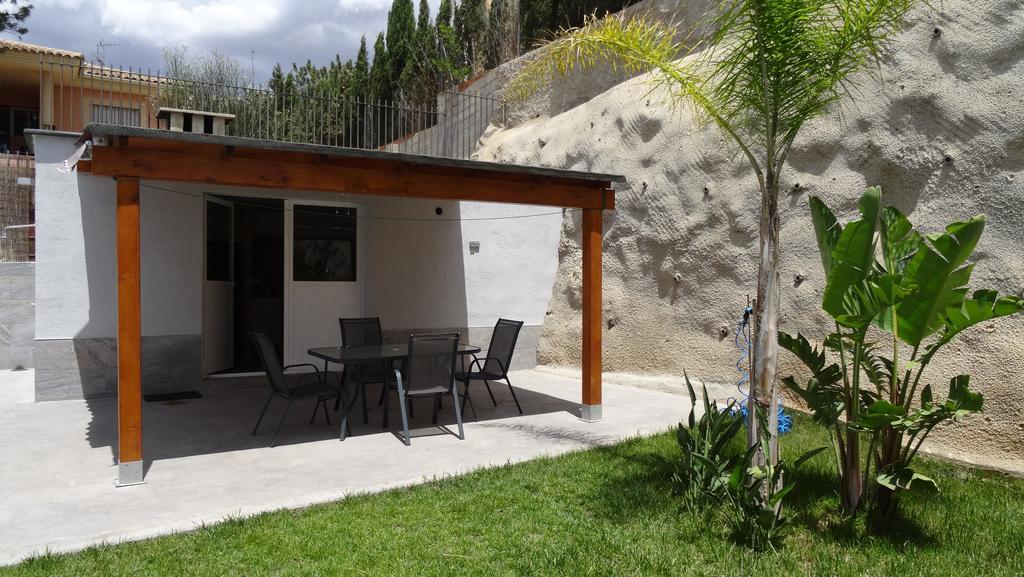 Las Casitas De Noah Monserrat Exterior photo